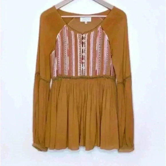 NWT rahi cali boho embroidered top medium - Picture 1 of 5